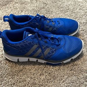 Adidas Men's Athletic Tennis Shoes Sneakers size 10.5